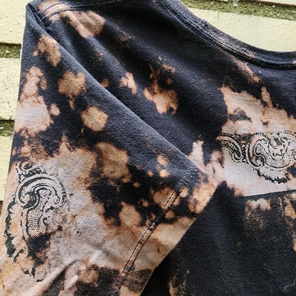 Handmade Upcycled Boho T-Shirt – Bleach-Dyed & Floral Patch Design - Picture 10 of 16